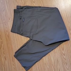 Eddie Bauer Men's Pants Green Nylon Spandex Active Performance Stretch 42x32